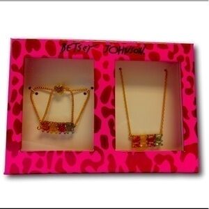 Betsey Johnson Gummy Bear Bracelet and Necklace Box Set.